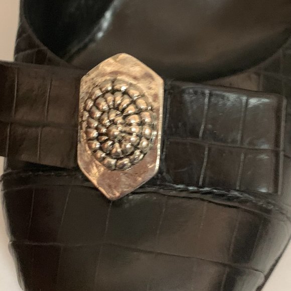 New Moschino Leather Classic Heeled Shoes - Picture 11 of 11